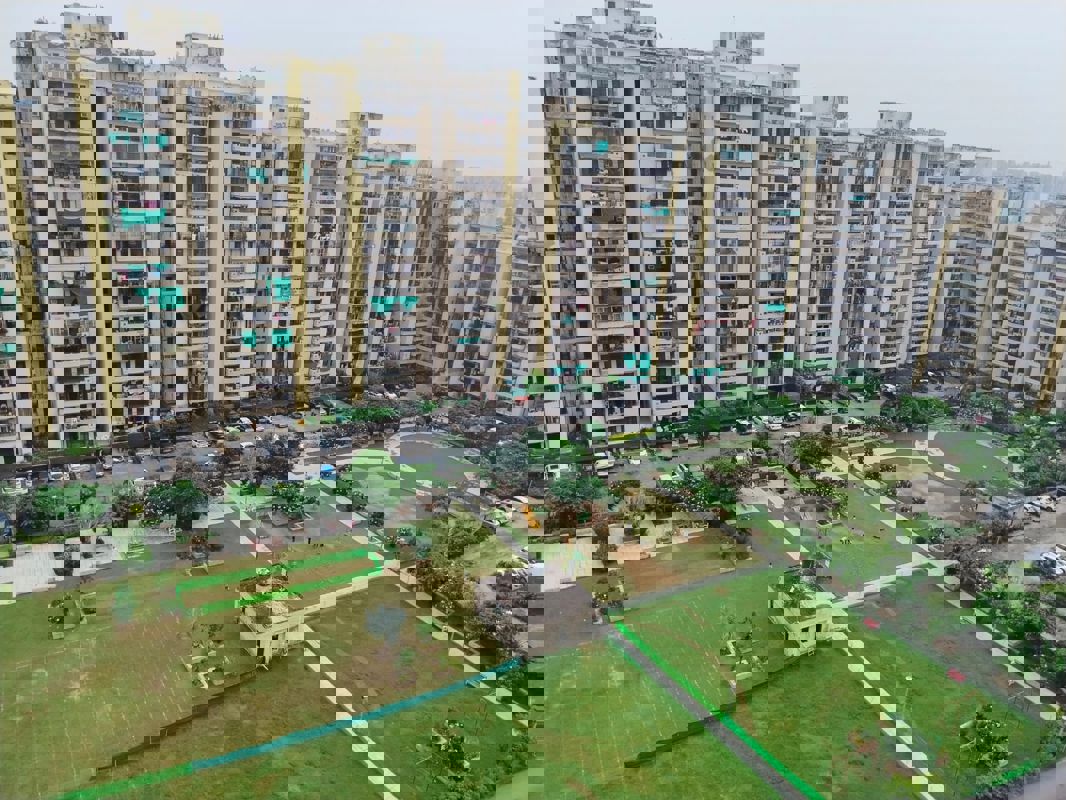 2 BHK + Extra Room 1250 Sq.Ft. Apartment in RPS Savana