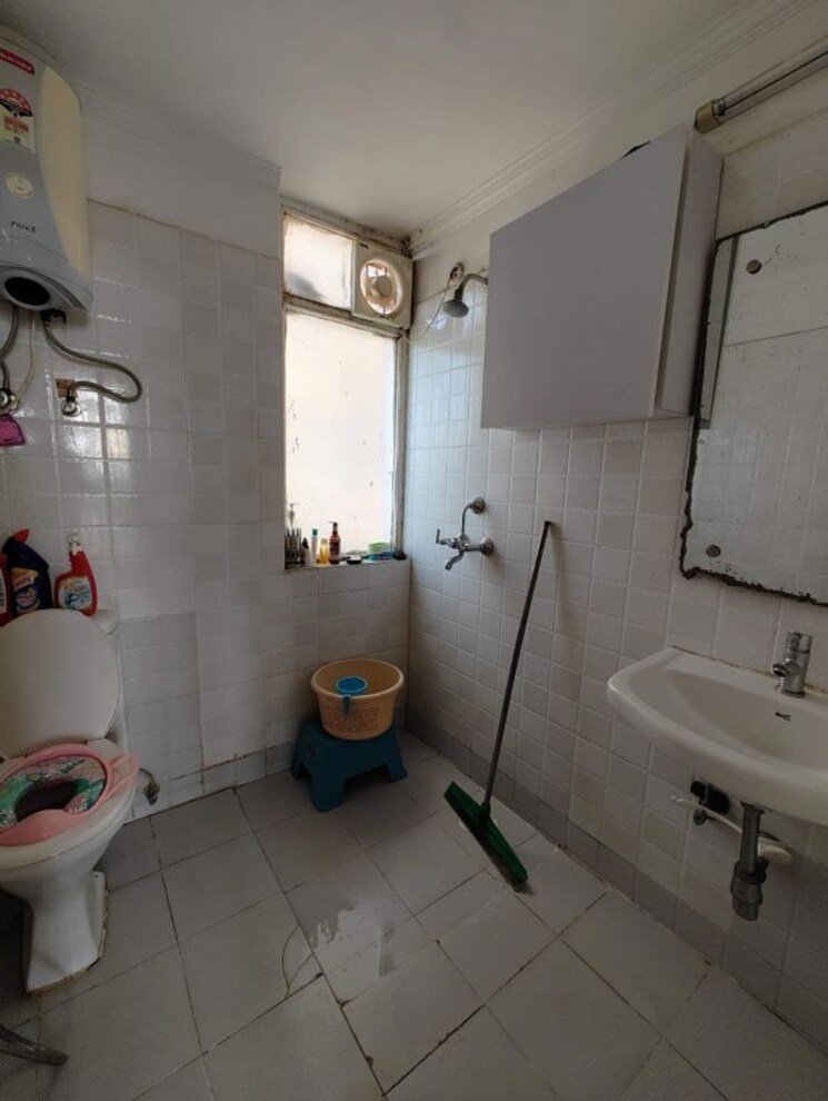 Bathroom, tulip-lemon 2 Bedroom 526 Sq.Ft. Apartment In Sector 69 Gurgaon 9931877