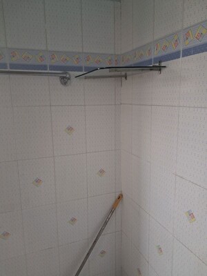 Bathroom in 1 BHK Independent House at Sector 16 – for Rent