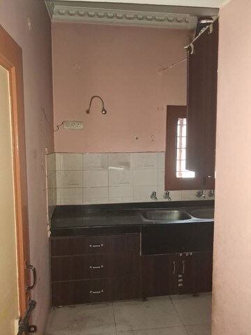 Furnished Amenities in 1 BHK Independent House at Sector 16 – for Rent