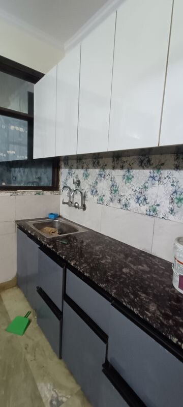 Kitchen in 1 BHK Builder Floor at Rohini Sector 8 – for Rent