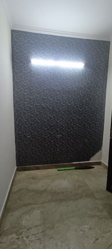 Bathroom in 1 BHK Builder Floor at Rohini Sector 8 – for Rent