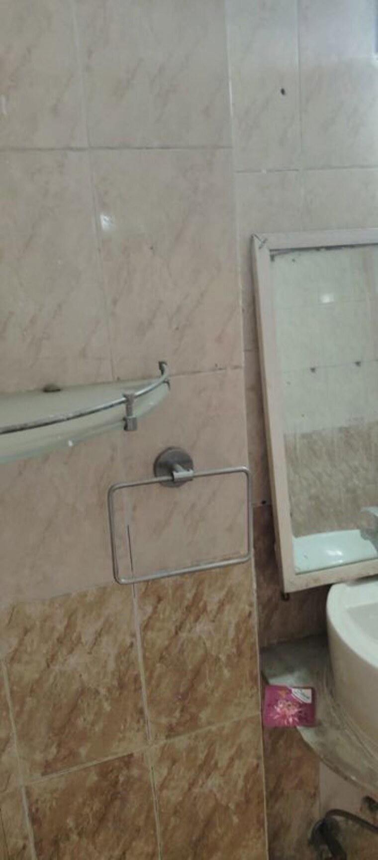 Bathroom, vasant kunj 3 Bedroom 1700 Sq.Ft. Apartment In Vasant Kunj Delhi 9931950