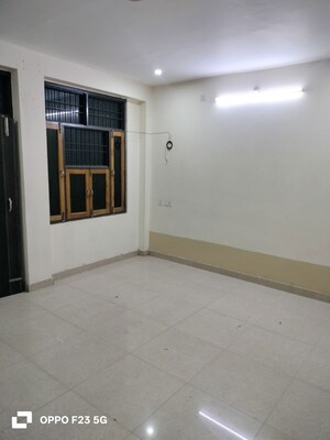 Room in  Office Space at Gomti Nagar – for Rent