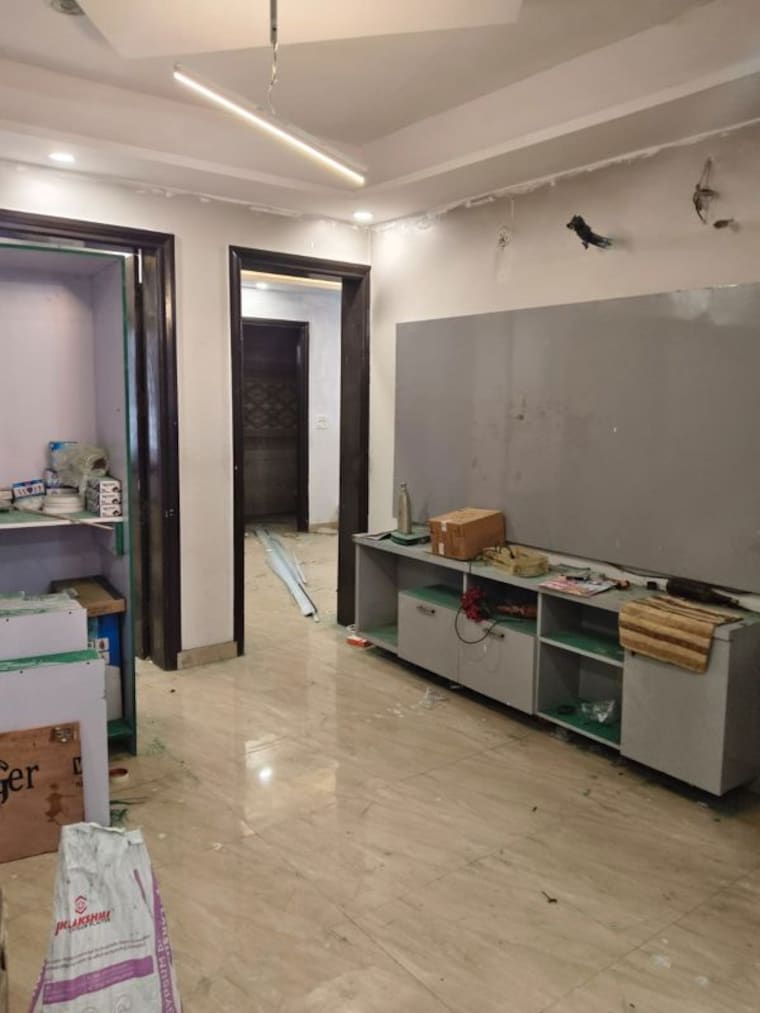 Living Room, sector 30 6+ Bedroom 250 Sq.Yd. Independent House In Sector 30 Faridabad 9931985