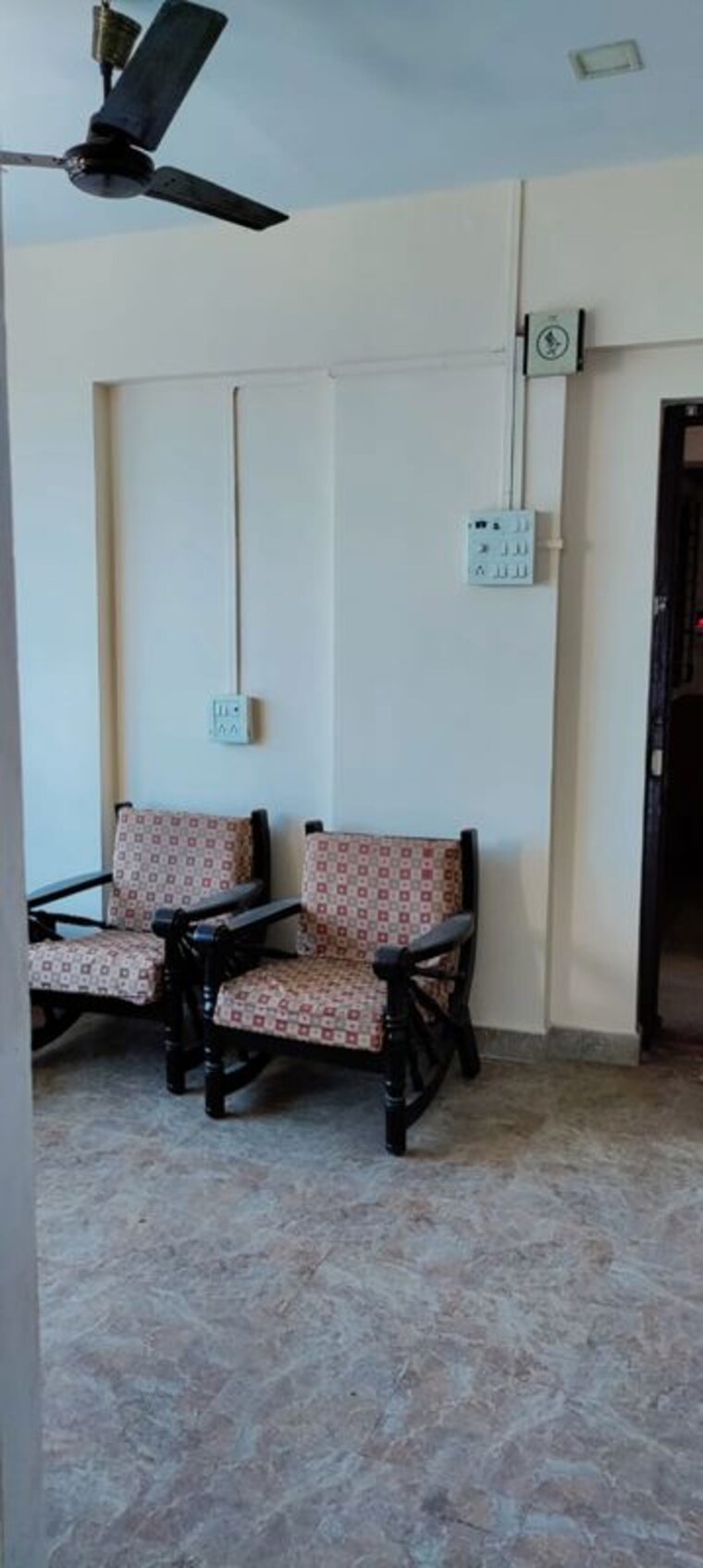 Living Room, thane west 1 RK 300 Sq.Ft. Apartment In Thane West Thane 9931995