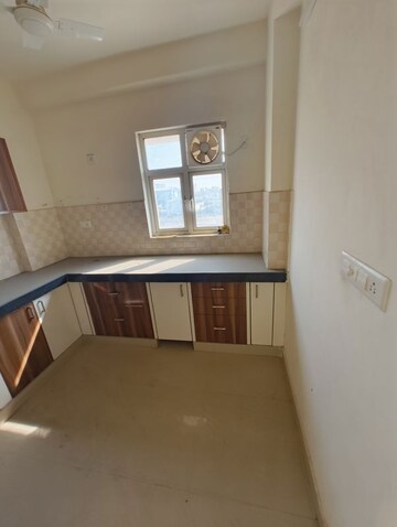 Furnished Amenities in 2.5 BHK Apartment at Unique Sapphire, Mohanpura – for Rent