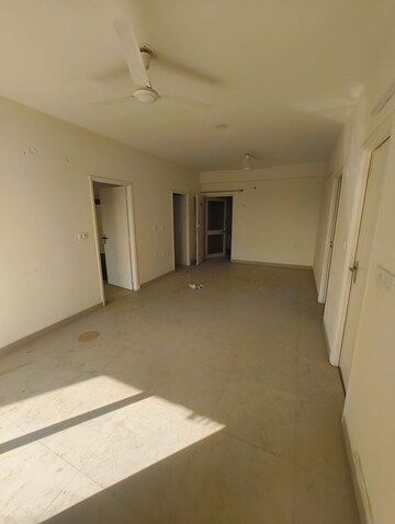 Room in 2.5 BHK Apartment at Unique Sapphire, Mohanpura – for Rent