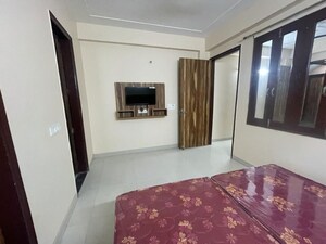 Bedroom in Studio Builder Floor at Sector 38 – for Rent