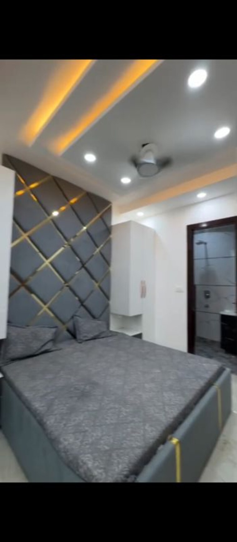 Room, nawada 4 Bedroom 100 Sq.Yd. Builder Floor In Nawada Delhi 9932025