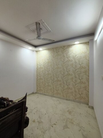 Room in 2 BHK Builder Floor at Govindpuri – for Sale