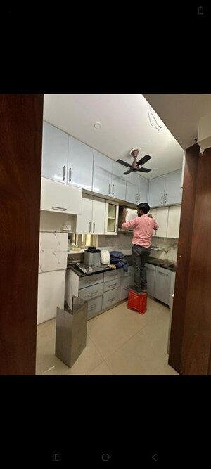 Master Bedroom in 2.5 BHK Apartment at Express Zenith, Sector 77 – for Rent