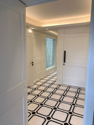 Room in 6+ BHK Independent House at Vasant Vihar – for Sale