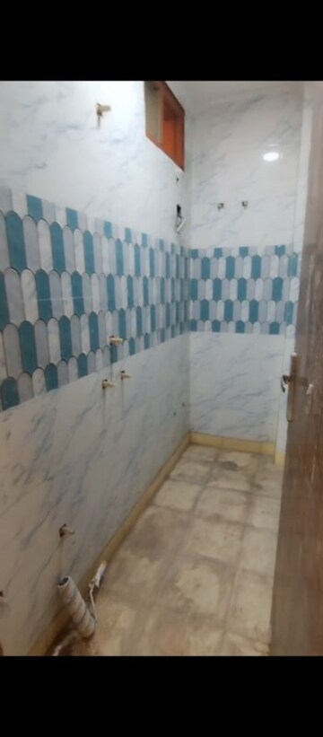 Balcony in 1.5 BHK Builder Floor at Govindpuri – for Rent