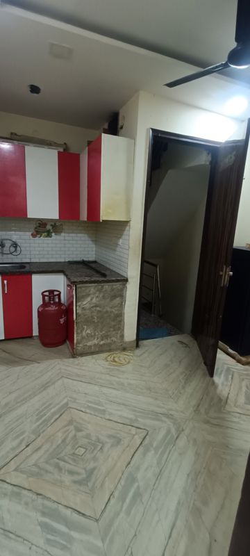 1 BHK Builder Floor For Rent in Rohini Sector 8
