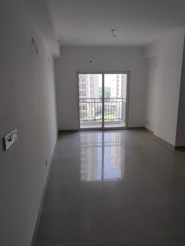Room in 2 BHK Apartment at ATS Allure, Sector 22d Yamuna Expressway – for Rent