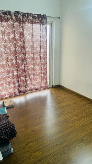 Room in 2 BHK Apartment at ATS Allure, Sector 22d Yamuna Expressway – for Rent