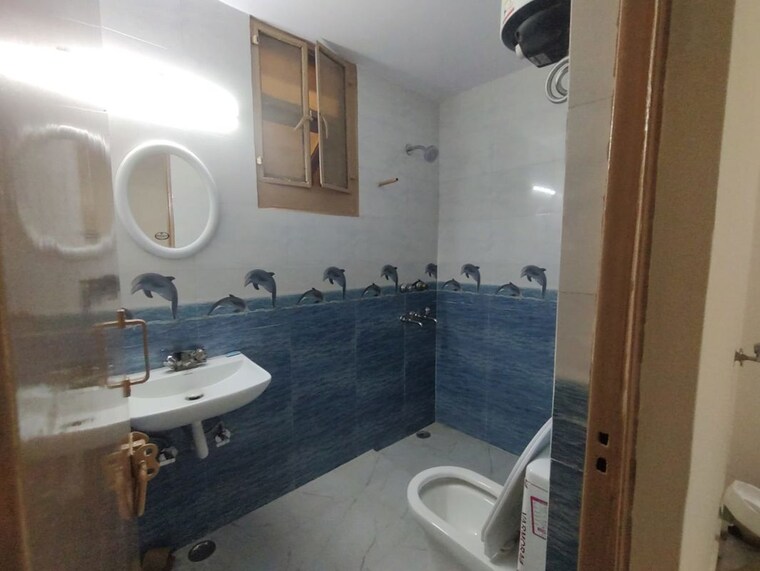 Bathroom, ip extension 2 Bedroom 1000 Sq.Ft. Apartment In Ip Extension Delhi 9932108