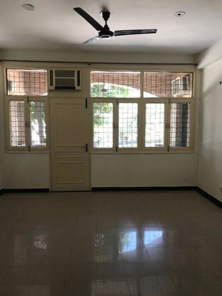 Room, smart-world-one-dxp 2 Bedroom 1377 Sq.Ft. Apartment In Sector 113 Gurgaon 9932140