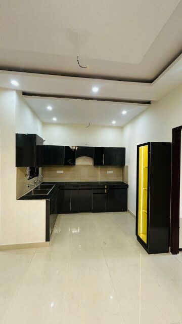 Kitchen in 3 BHK Builder Floor at Sector 115 – for Sale