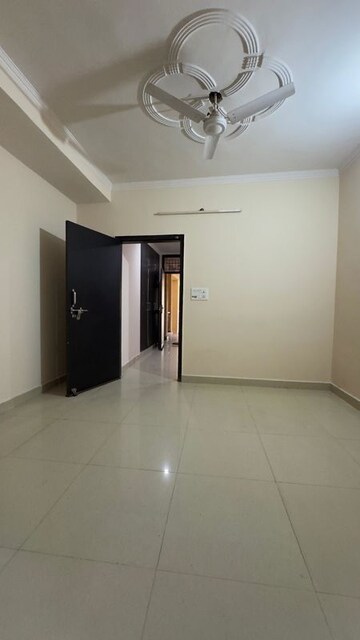 Room in 1 BHK Builder Floor at Chattarpur – for Rent