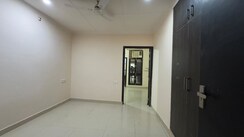 1 BHK + Servant Room Builder Floor For Rent in Chattarpur