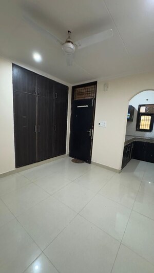 Room in 1 BHK Builder Floor at Chattarpur – for Rent