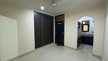 Room in 1 BHK Builder Floor at Chattarpur – for Rent