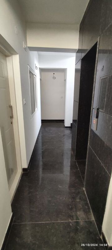 Building Lobby in 1 RK Apartment at Doddanekundi – for Rent