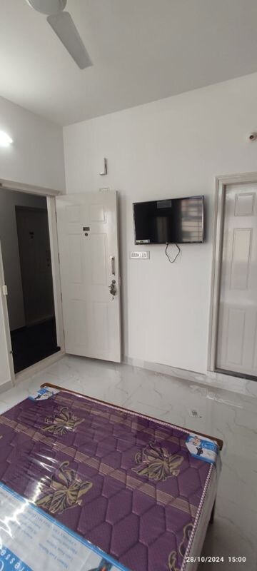 Room in 1 RK Apartment at Doddanekundi – for Rent