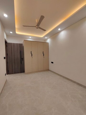 Room in 3 BHK Builder Floor at East Of Kailash – for Sale