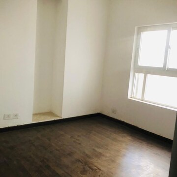 Room in 3 BHK Builder Floor at BPTP Park Elite Floors Faridabad, Bathola – for Sale