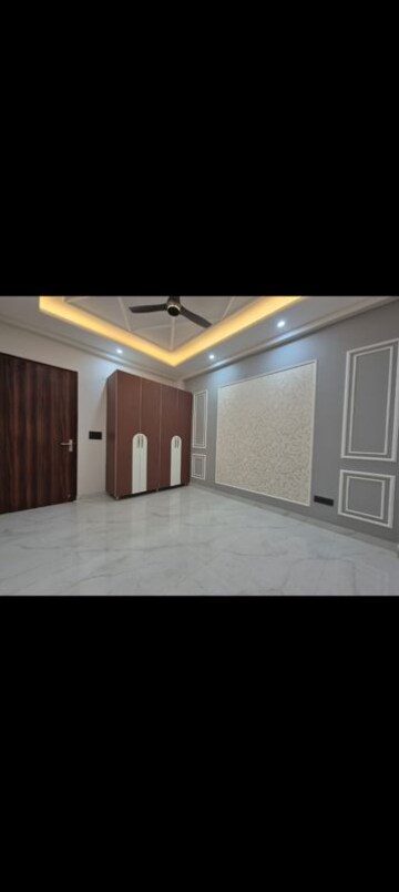 Bedroom in 3 BHK Builder Floor at Govindpuram – for Sale