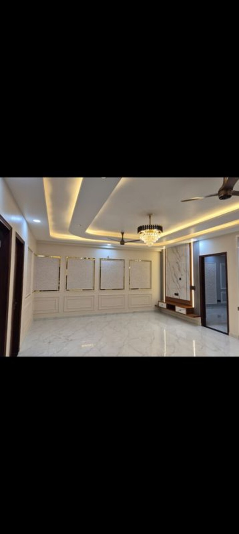 Hall, govindpuram 3 Bedroom 200 Sq.Mt. Builder Floor In Govindpuram Ghaziabad 9932252