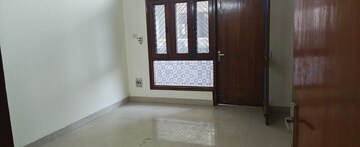 Room in 3 BHK Apartment at Sector 11 Dwarka – for Rent