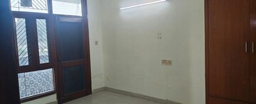 Room in 3 BHK Apartment at Sector 11 Dwarka – for Rent