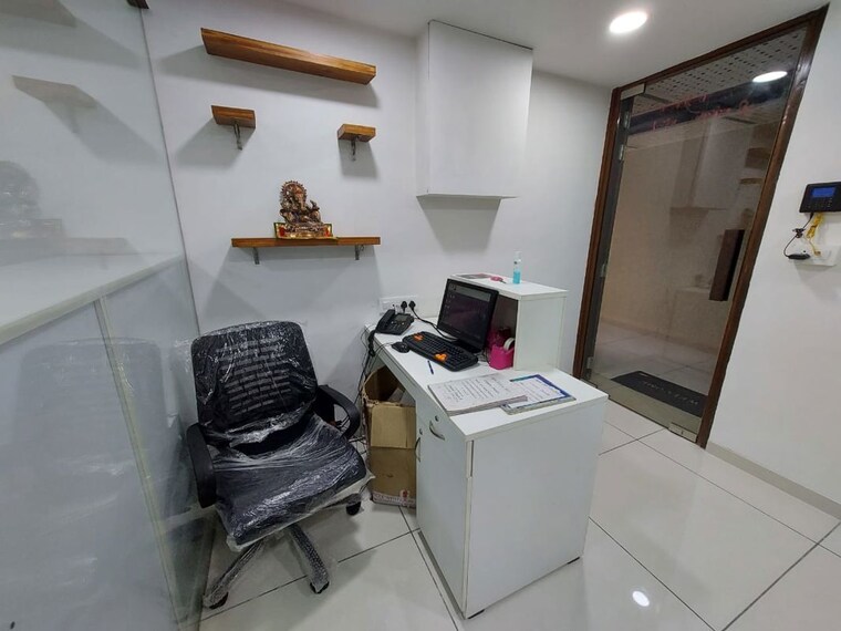 Team Area, vastrapur Commercial Office Space 1556 Sq.Ft. In Vastrapur Ahmedabad 9932223