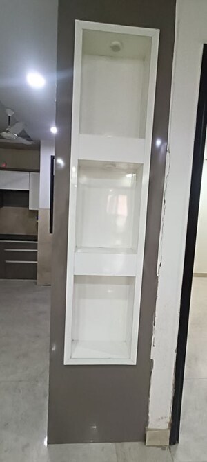 Building Lobby in 3 BHK Builder Floor at Rohini Sector 7 – for Rent