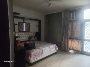 3 BHK Builder Floor For Rent in Vasant Vihar