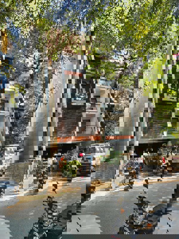 6+ BHK Independent House For Sale in Meera Bagh