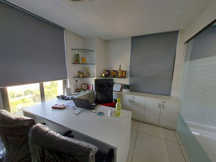 Team Area, vastrapur Commercial Office Space 1556 Sq.Ft. In Vastrapur Ahmedabad 9932268