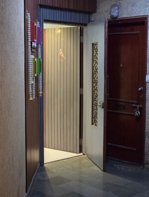 Building Lobby in 2 BHK Apartment at Hiranandani Estate Polaris, Hiranandani Estate – for Sale