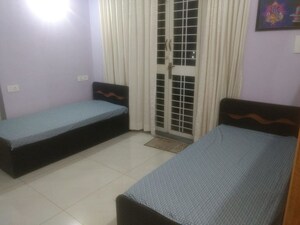 Bedroom in 2 BHK Apartment at Bhusari Colony – for Rent