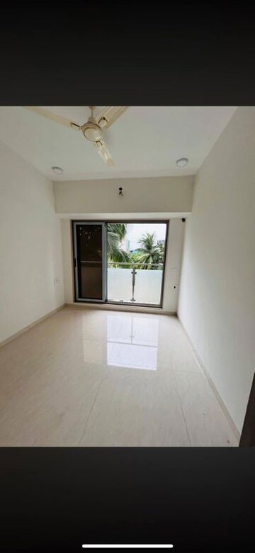 Room in 2 BHK Apartment at MK Gracia, Amboli – for Rent
