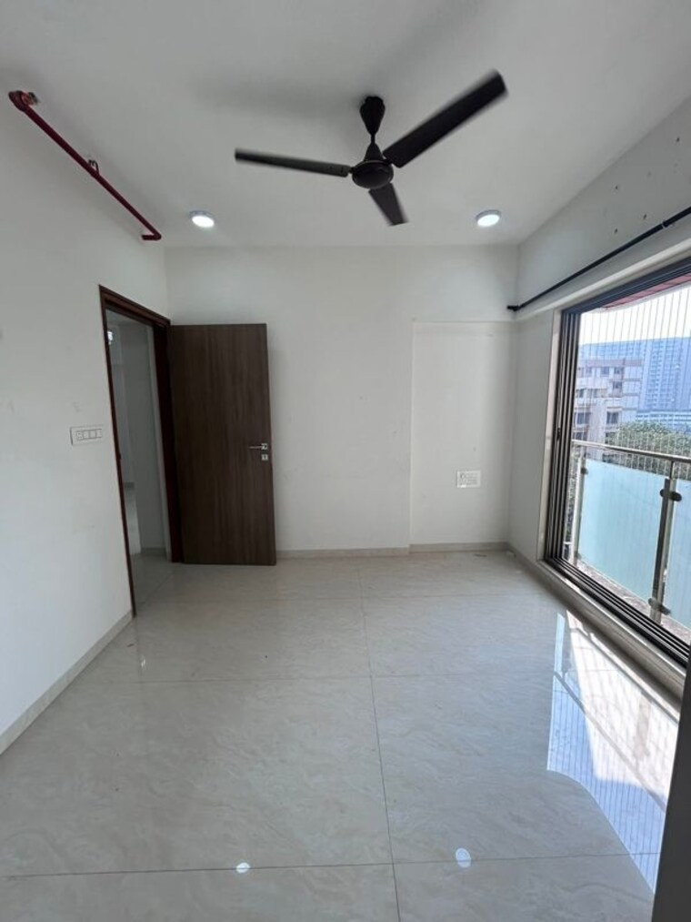Room, mk-gracia 2 Bedroom 686 Sq.Ft. Apartment In Amboli Mumbai 9932356