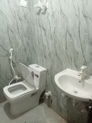 Bathroom in 2 BHK Builder Floor at Bliss Heights, Sector 104 – for Rent