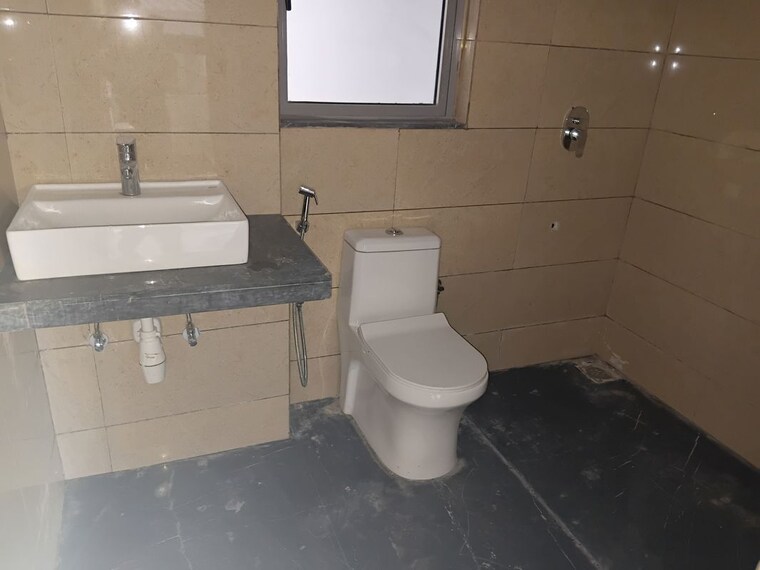 Bathroom, kalpataru-immensa-c 3.5 Bedroom 1324 Sq.Ft. Apartment In Kolshet Road Thane 9932470