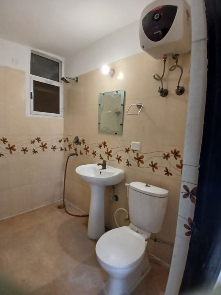 Bathroom, prateek-wisteria 3 Bedroom 1385 Sq.Ft. Apartment In Sector 77 Noida 9932492