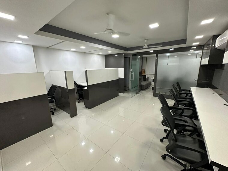 Team Area, science city Commercial Office Space 760 Sq.Ft. In Science City Ahmedabad 9932474