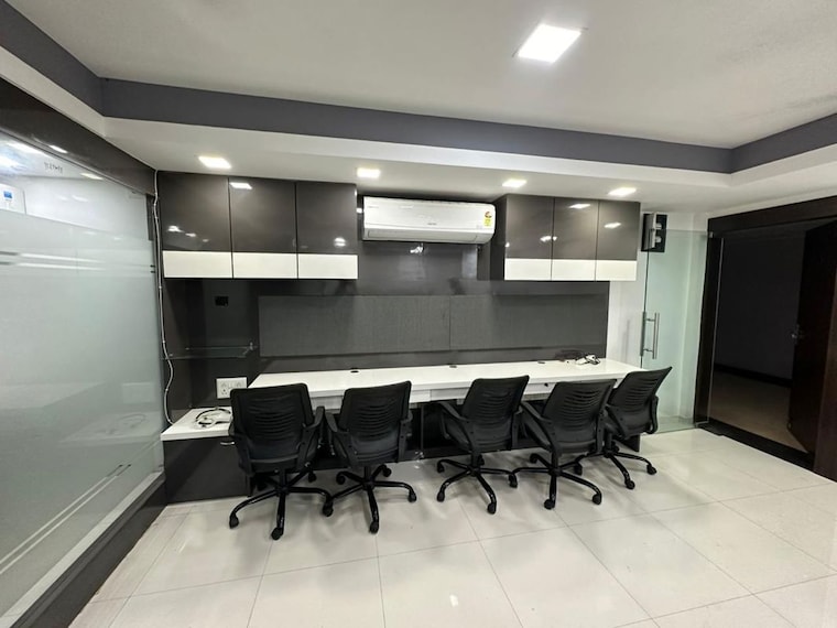 Team Area, science city Commercial Office Space 760 Sq.Ft. In Science City Ahmedabad 9932474